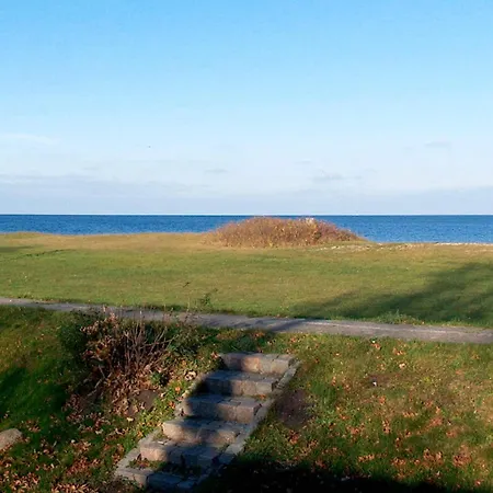 Seaside Bliss With - By Traum Nyaraló *