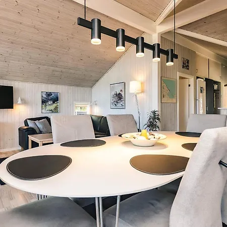 Ferienhaus 4 Star In *